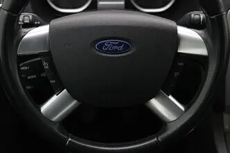 Ford Focus, 1.6, 74 kW, petrol, manual, front-wheel drive
