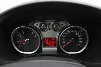 Ford Focus, 1.6, 74 kW, petrol, manual, front-wheel drive