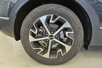Kia Sportage, 1.6, 100 kW, гибрид, автомат, полный привод
