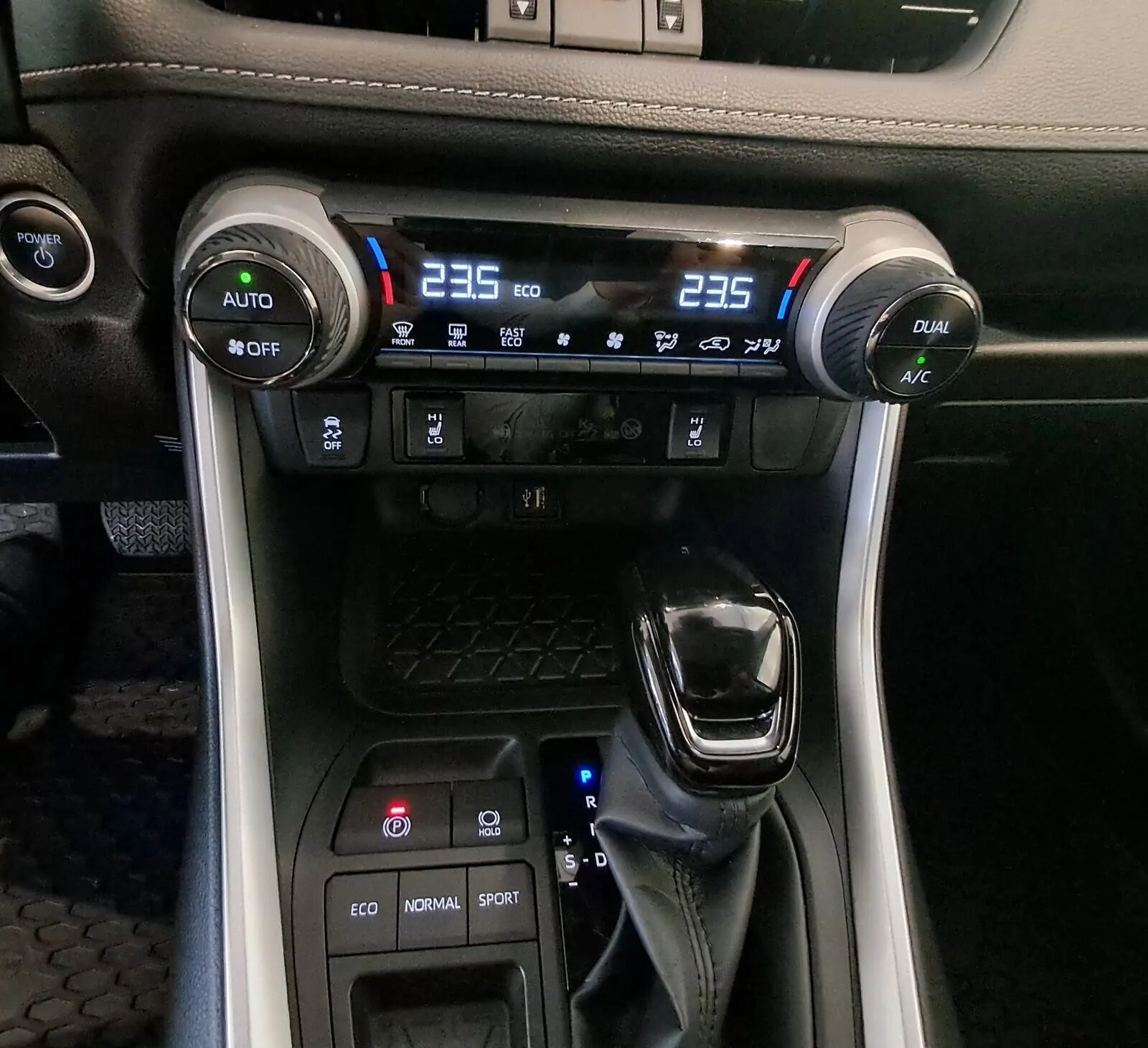 Toyota RAV4, 2.5, 131 kW, hübriid, automaat, esivedu