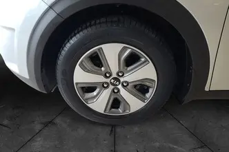 Kia Niro, 1.6, 77 kW, hübriid, automaat, esivedu