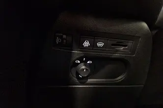 DS 3 Crossback, 1.2, 96 kW, bensiin, automaat, esivedu