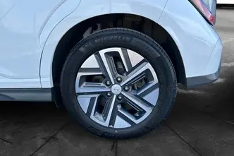Hyundai Kona, diesel, automatic, front-wheel drive