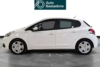 Peugeot 208, 1.2, 61 kW, бензин, механическая, передний привод