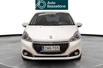 Peugeot 208, 1.2, 61 kW, бензин, механическая, передний привод