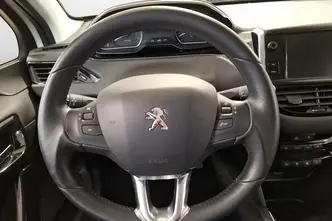 Peugeot 208, 1.2, 61 kW, бензин, механическая, передний привод