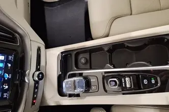 Volvo XC60, 2.0, 288 kW, pistikhübriid, automaat, nelikvedu