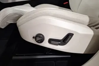 Volvo XC60, 2.0, 288 kW, pistikhübriid, automaat, nelikvedu