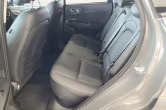 Hyundai Kona, diesel, automatic, front-wheel drive