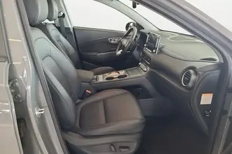 Hyundai Kona, diesel, automatic, front-wheel drive