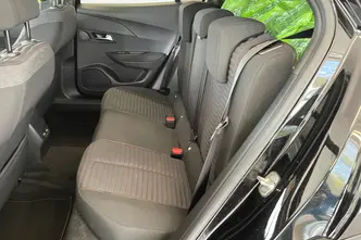 Peugeot e-2008, дизель, автомат, передний привод