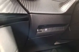 Peugeot e-2008, дизель, автомат, передний привод