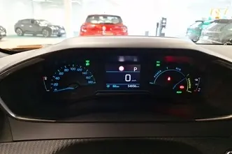 Peugeot e-2008, дизель, автомат, передний привод