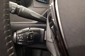 Peugeot e-2008, дизель, автомат, передний привод