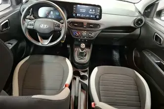 Hyundai i10, 1.0, 49 kW, petrol, manual, front-wheel drive