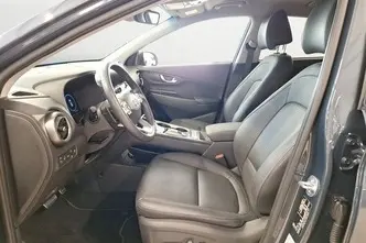 Hyundai Kona, diesel, automatic, front-wheel drive