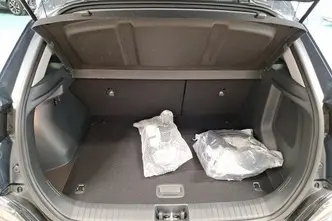 Hyundai Kona, diesel, automatic, front-wheel drive