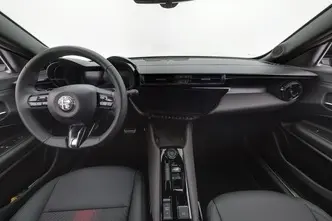 Alfa Romeo Junior, 1.2, 100 kW, hybrid, automatic, front-wheel drive