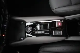 Alfa Romeo Junior, 1.2, 100 kW, hybrid, automatic, front-wheel drive