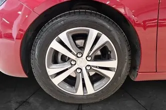 Peugeot 308, 1.2, 96 kW, бензин, автомат, передний привод