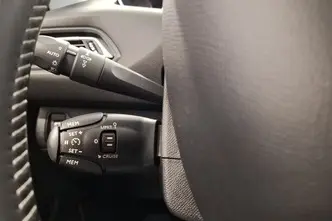 Peugeot 308, 1.2, 96 kW, бензин, автомат, передний привод