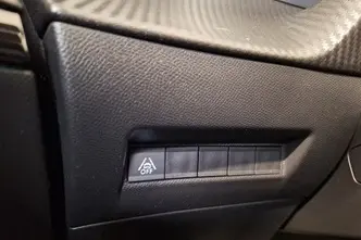 Peugeot e-2008, diisel, automaat, esivedu