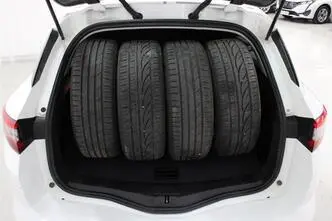 Renault Megane, 1.3, 103 kW, bensiin, automaat, esivedu