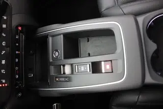 Citroën C5 Aircross, 1.6, 165 kW, pistikhübriid, automaat, esivedu