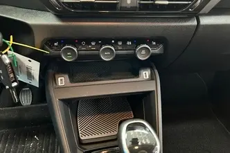 Citroën C4, 1.2, 74 kW, бензин, механическая, передний привод