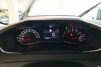 Peugeot 208, 1.2, 55 kW, бензин, механическая, передний привод