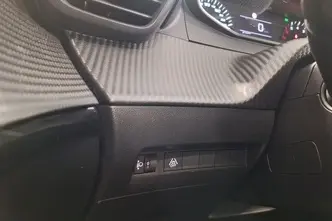 Peugeot 208, 1.2, 55 kW, бензин, механическая, передний привод