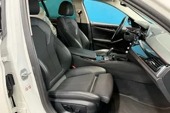 BMW 530, 2.0, 185 kW, pistikhübriid, automaat, nelikvedu