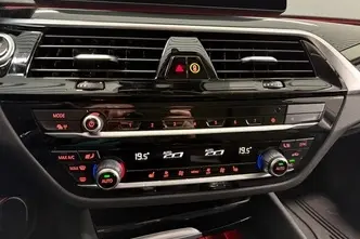BMW 530, 2.0, 185 kW, pistikhübriid, automaat, nelikvedu