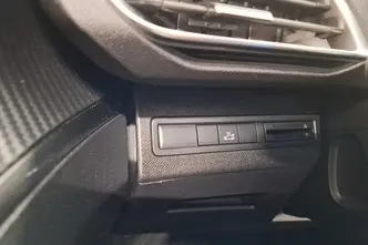 Peugeot 3008, 1.2, 96 kW, бензин, автомат, передний привод