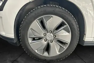 Hyundai Kona, дизель, автомат, передний привод