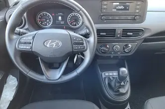 Hyundai i10, 1.0, 49 kW, petrol, manual, front-wheel drive
