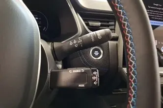 Renault Captur, 1.6, 105 kW, hübriid, automaat, esivedu