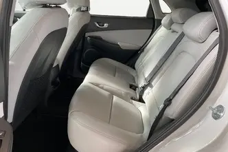 Hyundai Kona, дизель, автомат, передний привод