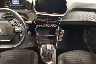 Peugeot 2008, 1.2, 74 kW, бензин, механическая, передний привод
