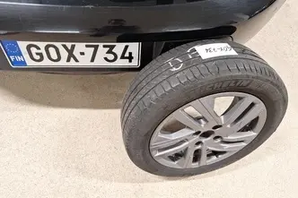 Peugeot 208, 1.2, 55 kW, бензин, механическая, передний привод