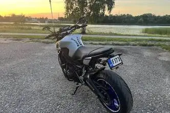 Yamaha MT-09, 0.8, 84.6 kW, petrol, manual, rear-wheel drive