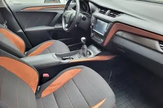 Toyota Avensis, 1.8, 108 kW, bensiin, manuaal, esivedu