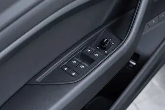 Audi e-tron, 230 kW, electric, automatic, four-wheel drive