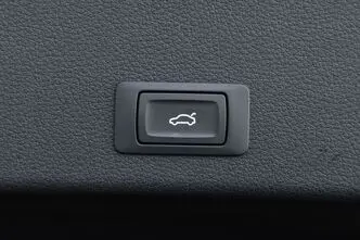 Audi e-tron, 230 kW, electric, automatic, four-wheel drive