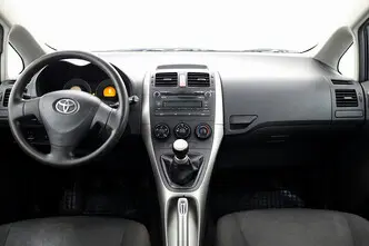 Toyota Auris, 1.4, 96 kW, bensiin+lpg, manuaal, esivedu