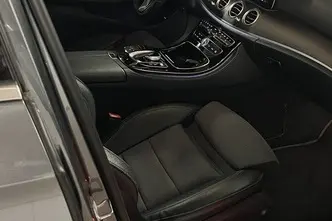 Mercedes-Benz E 220, 2.0, 143 kW, diesel, automatic, rear-wheel drive