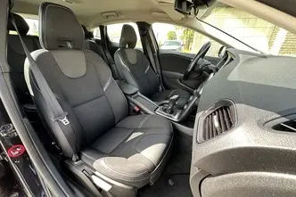 Volvo V40, 1.6, 84 kW, diisel, manuaal, esivedu