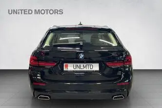 BMW 520, гибрид, автомат, полный привод