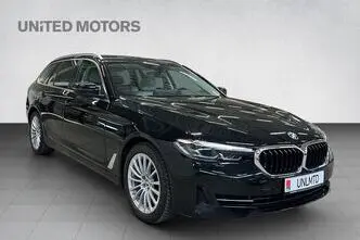 BMW 520, гибрид, автомат, полный привод