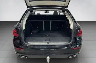 BMW 520, гибрид, автомат, полный привод